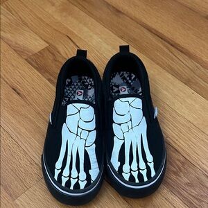 Airwalk Kids Black Skeleton Slip-On Sneakers